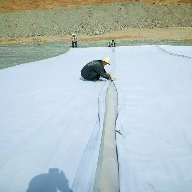 土工膜該怎么鋪設？