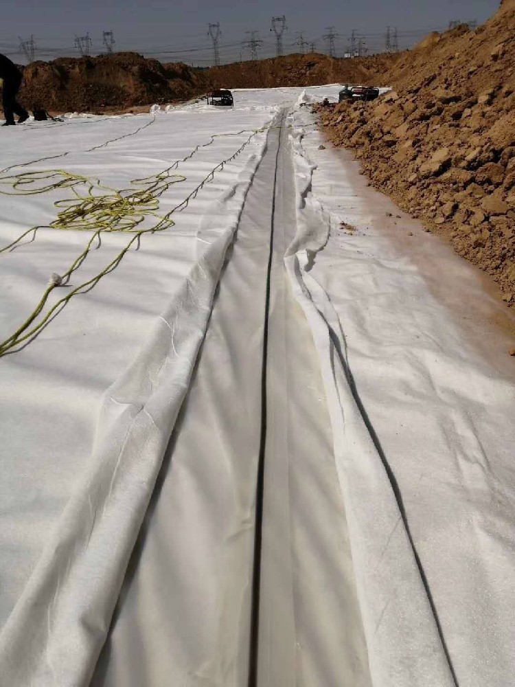 土工布施工和儲(chǔ)存需要注意哪幾個(gè)方面？